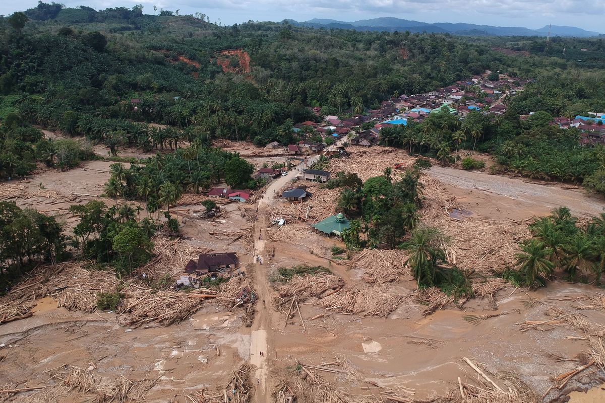 Korban Banjir Bandang dan Longsor di Sumatera Utara
